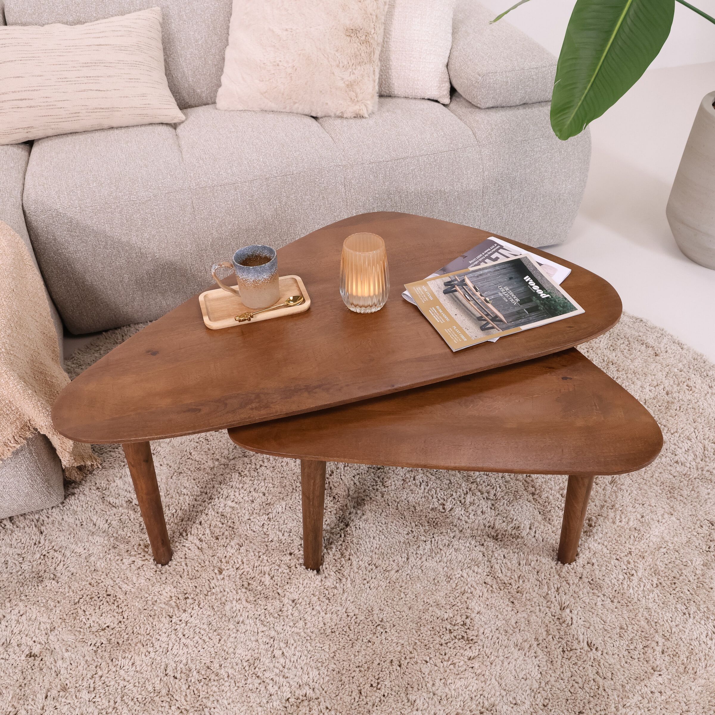 Sohome Organische Salontafel Yaden – Set van 2 mangohouten tafels in warme bruine tint