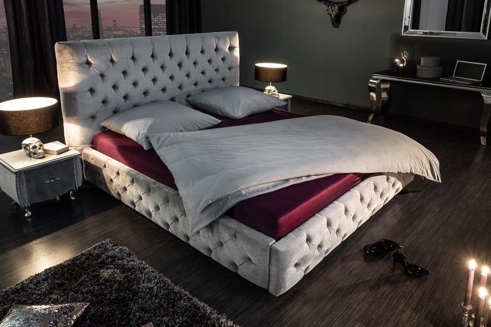 Stijlvol design tweepersoonsbed PARIS – Grijs Chesterfield fluweel van Invicta Interior