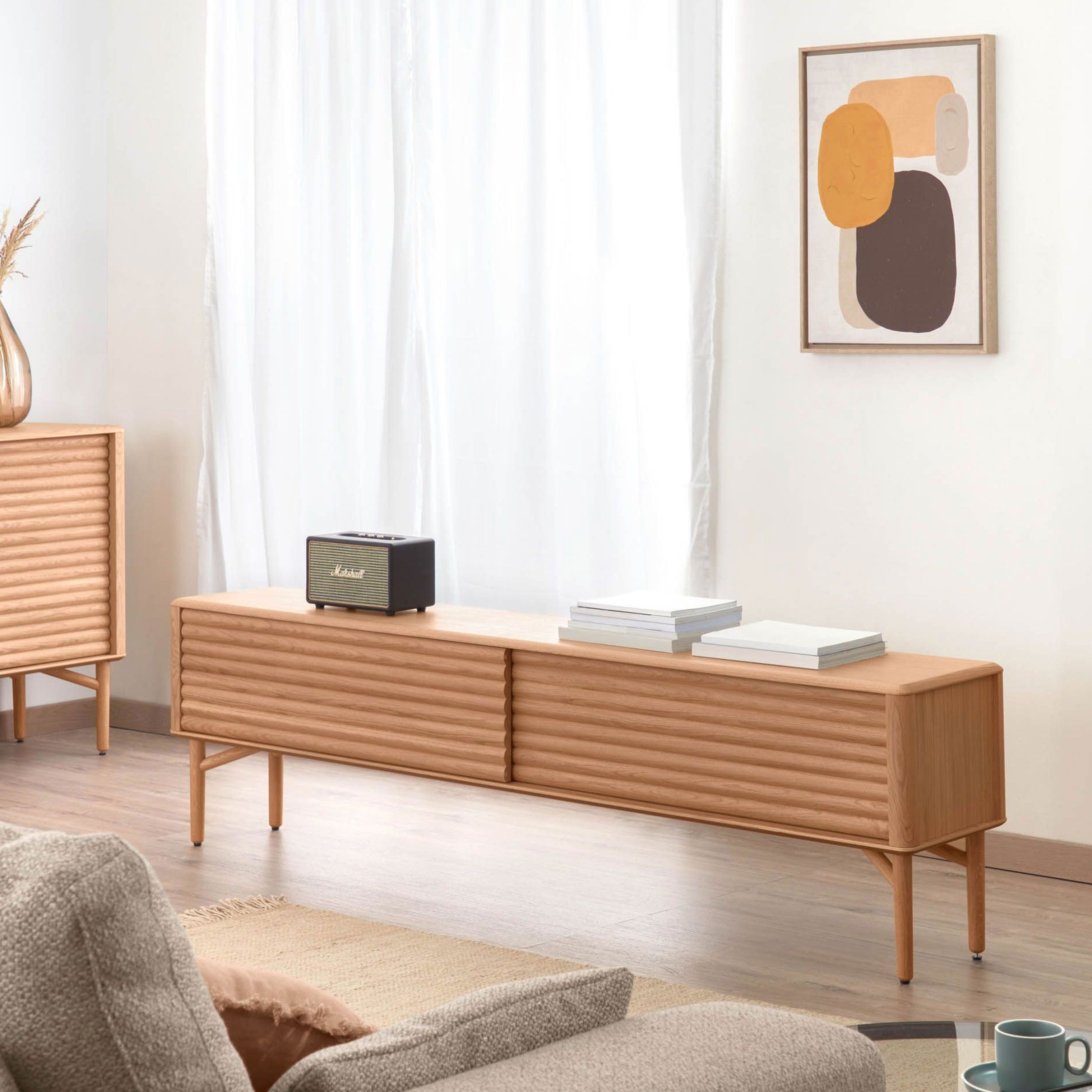 Stijlvol TV‑meubel Lenon van Kave Home – 200 cm massief eiken