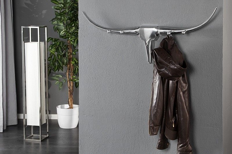 Stijlvolle aluminium kapstok BULL van Invicta Interior – 100 cm wanddecoratie met stierenkop