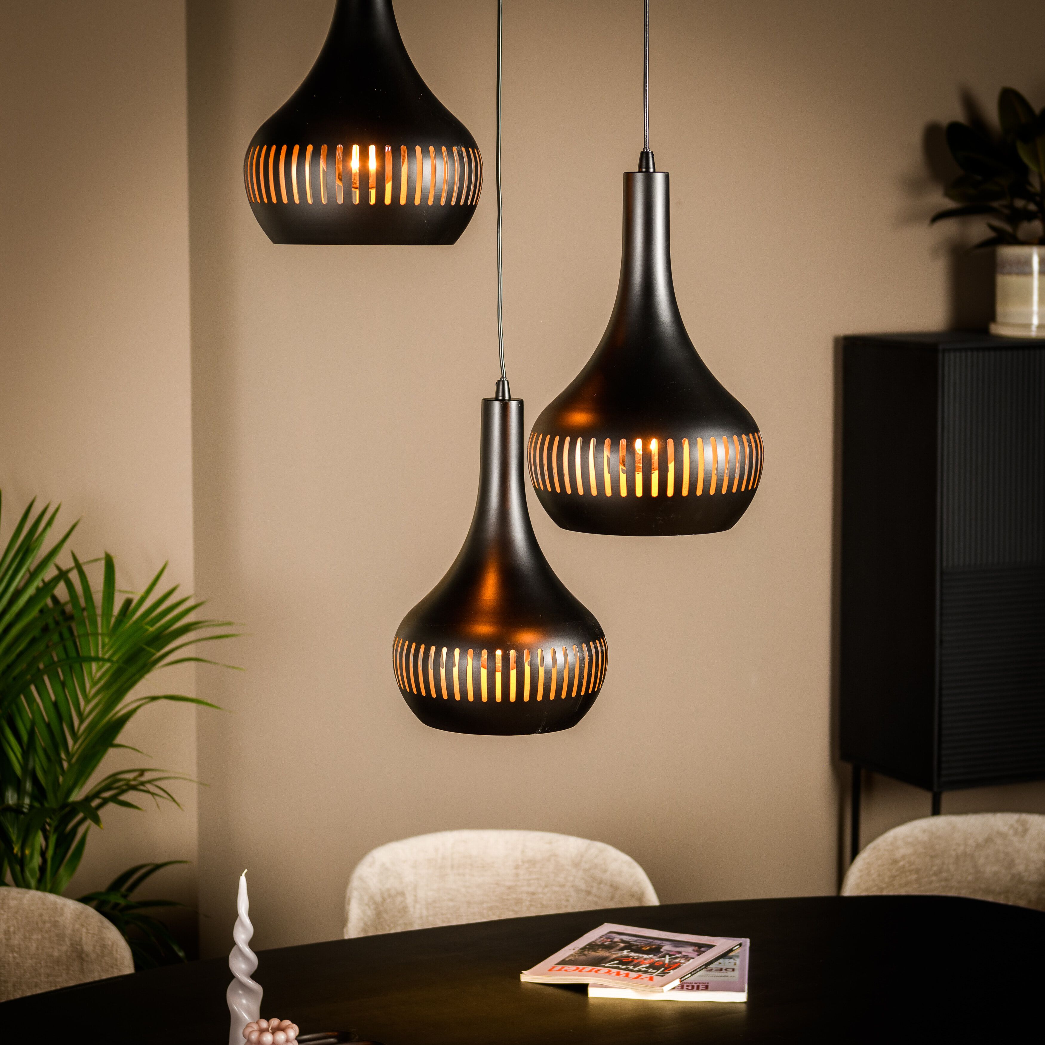 Stijlvolle BASE Hanglamp Rachel 3‑lampen – Modern Zwart Design