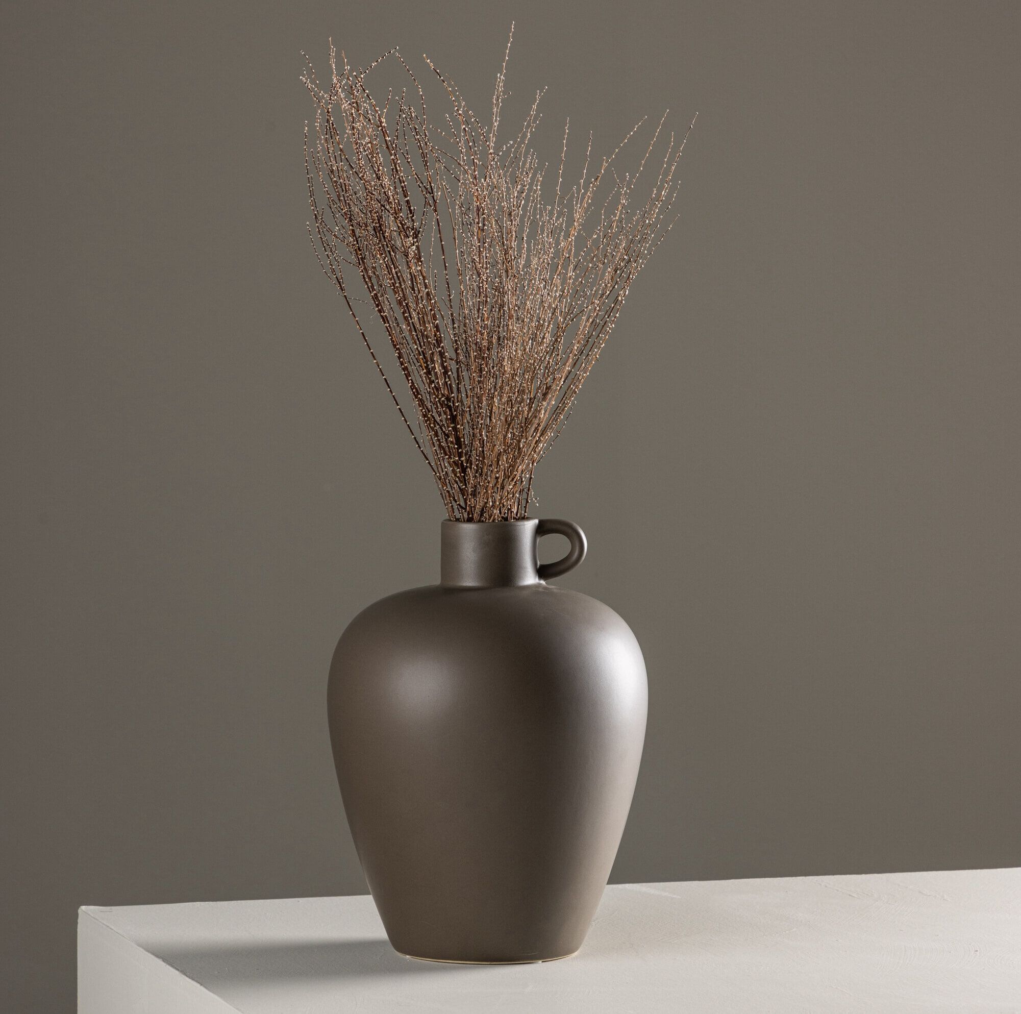Stijlvolle bruine Nohr Calin urn – 33 cm tijdloze elegantie voor elk interieur