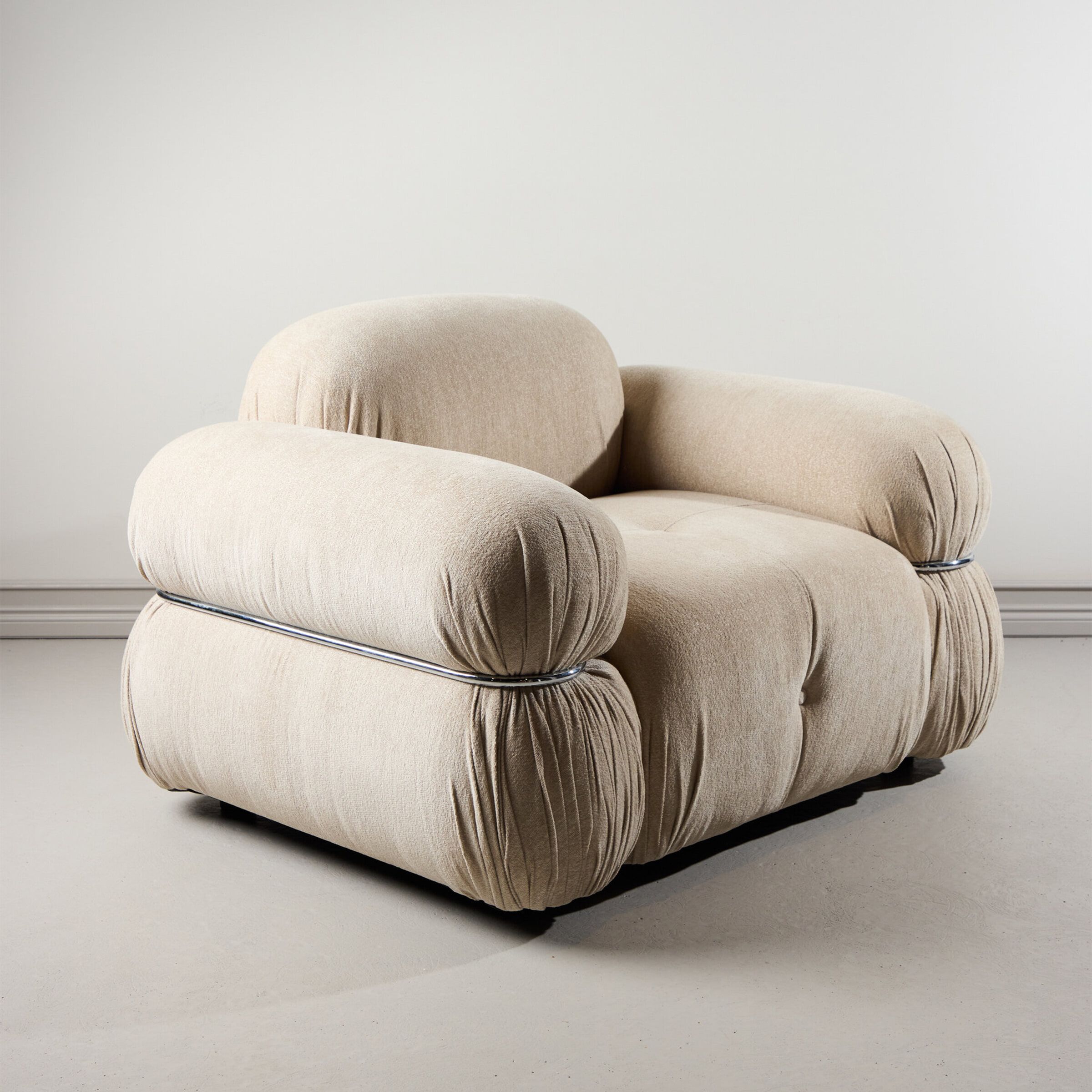 Stijlvolle en ruime Nohr Fauteuil Jett in zachtbeige chenille