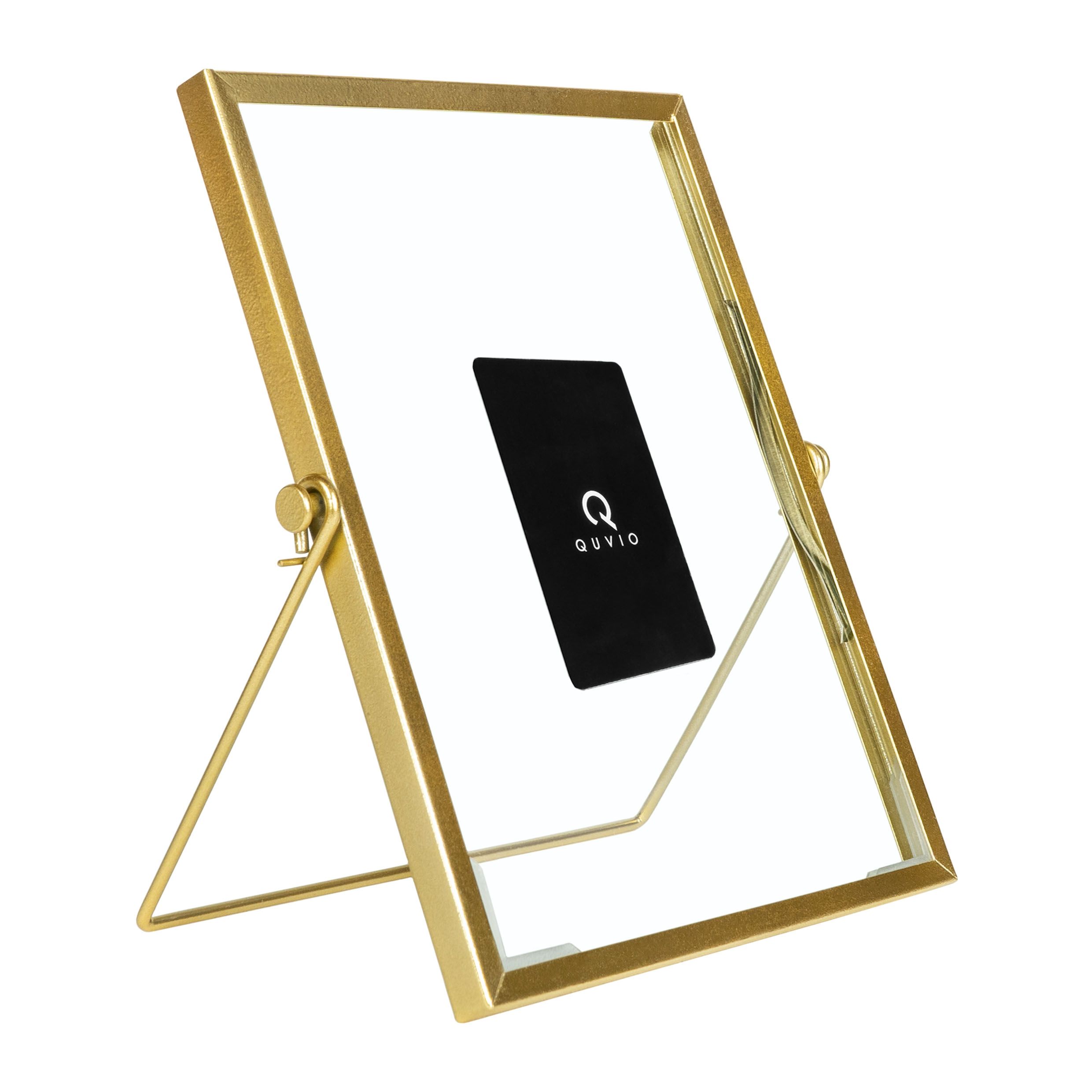 Stijlvolle gouden staande fotolijst QUVIO – 15 × 20 cm voor elke ruimte