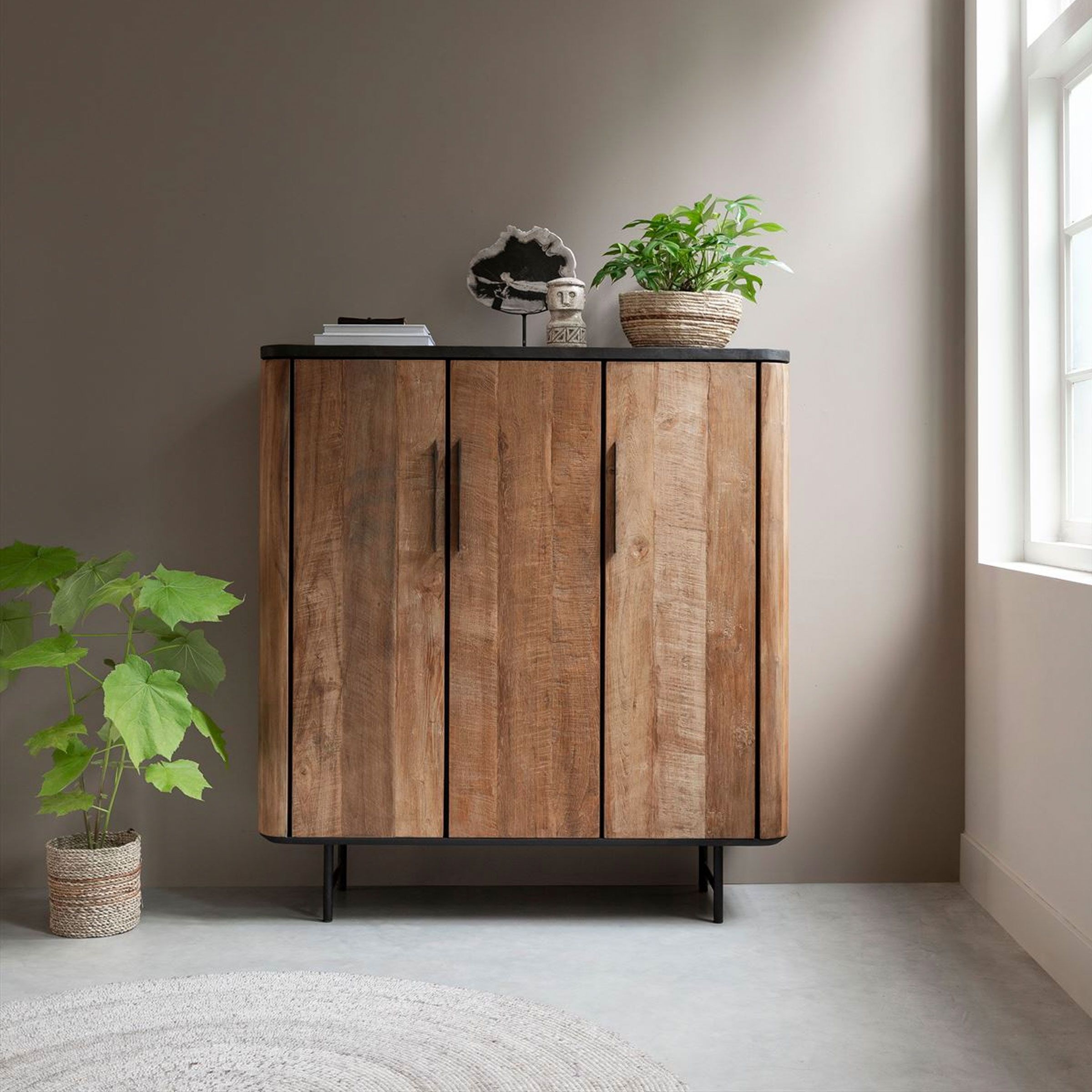 Stijlvolle Opbergkast Soho – Teakhout & Betonlook, 130 × 120 cm