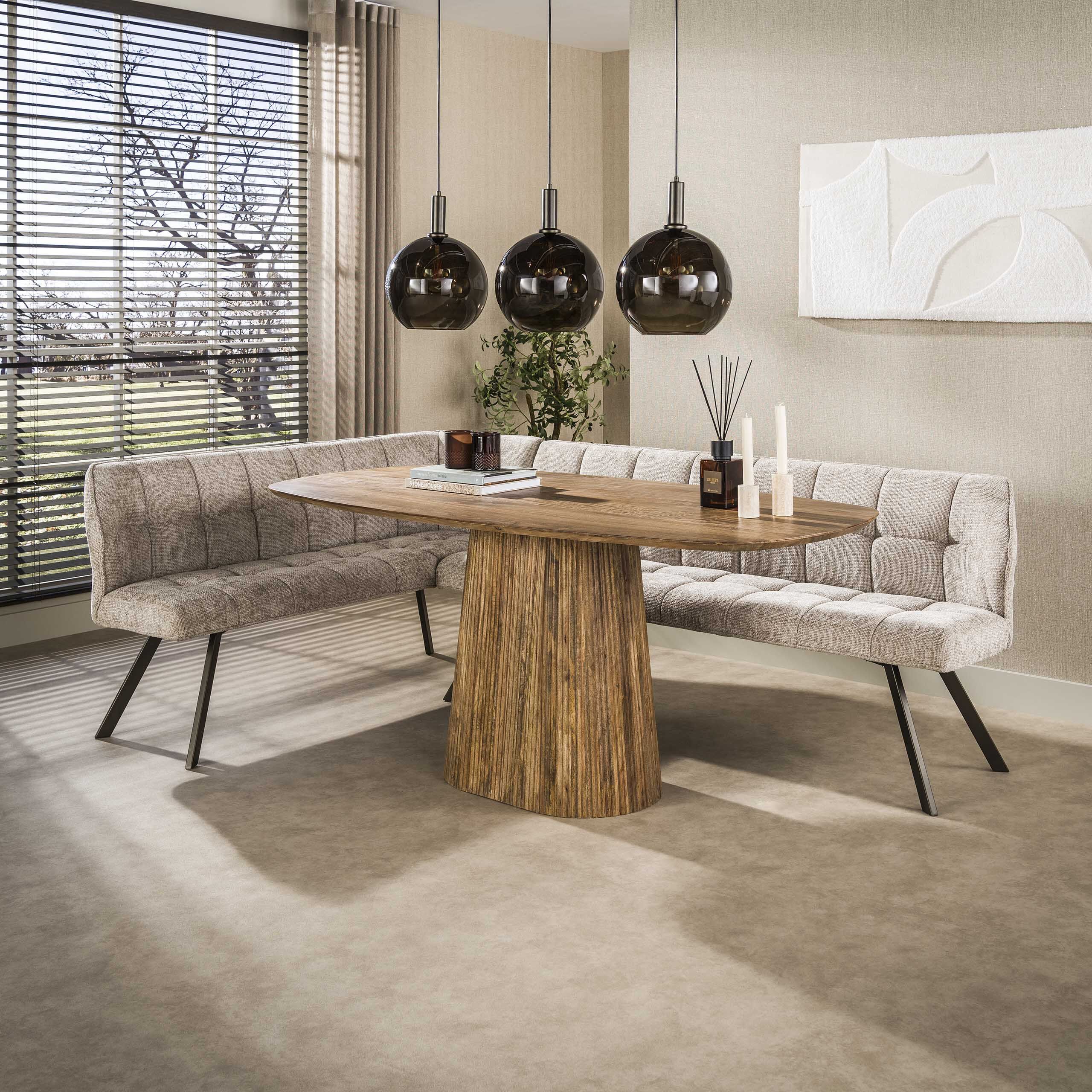 Thandie Hoven eetkamerbank van LifestyleFurn – Comfortabel en stijlvol in zand en bruin