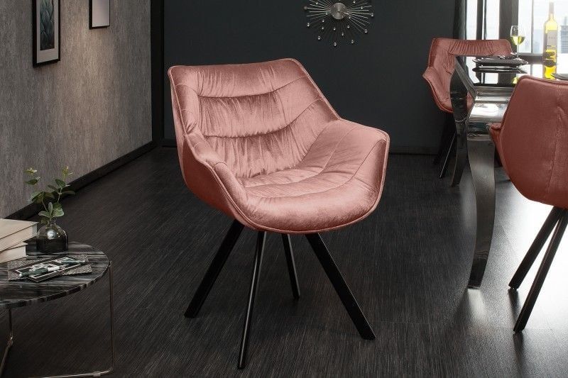 THE DUTCH COMFORT – Oudroze fluwelen eetkamerstoel met armleuningen | Invicta Interior