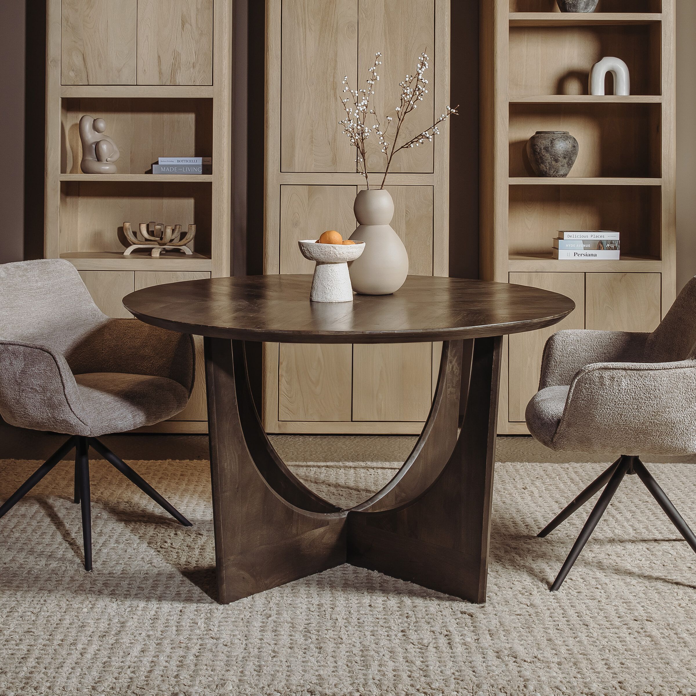 Tower Living ronde eettafel Fermo – warme mangohouten oogst voor elke eetkamer