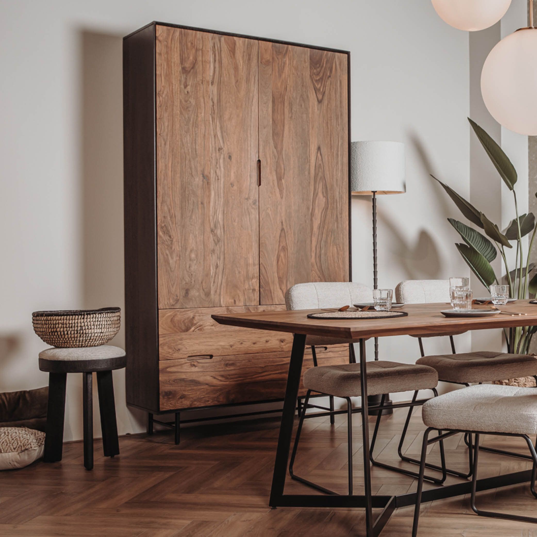 Tower Living Taviano Opbergkast – Bruine stijl met sheesham‑ en mangohout