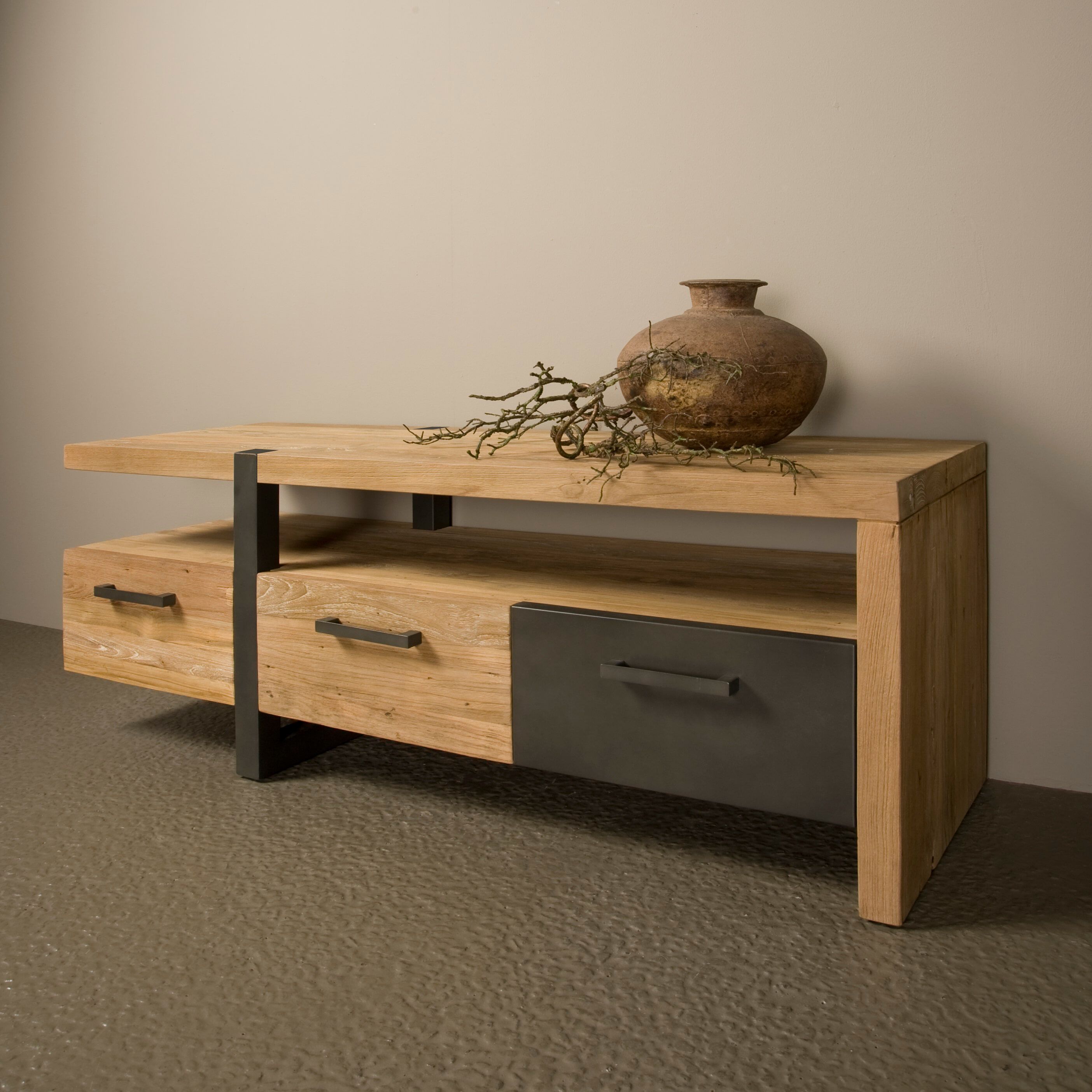 Tower Living TV‑meubel Lucca – 145 cm massief teakhout & staal