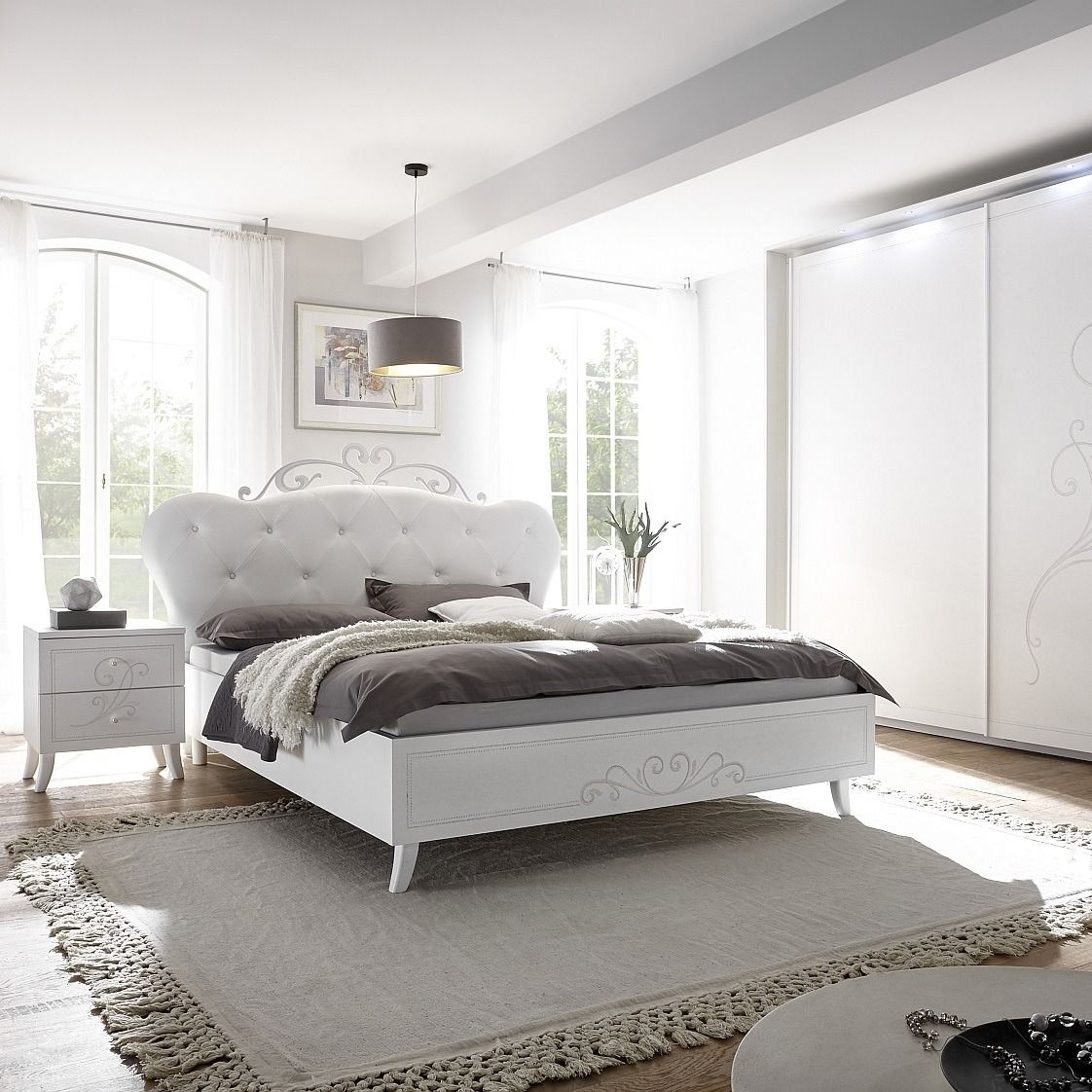 Tweepersoonsbed Nivea 180 × 200 cm – Modern mat wit met ecologisch lederhoofdbord