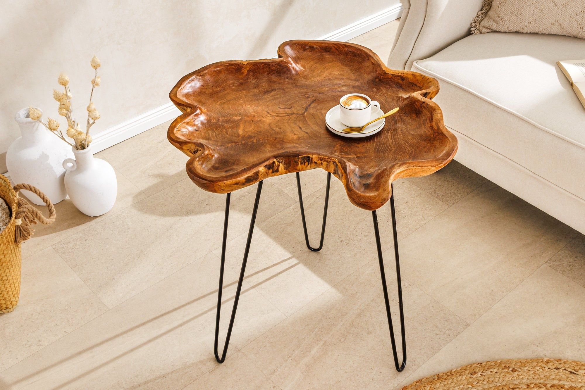 Unieke bijzettafel WILD – 65 cm natuurlijke teak met haarspeldpoten