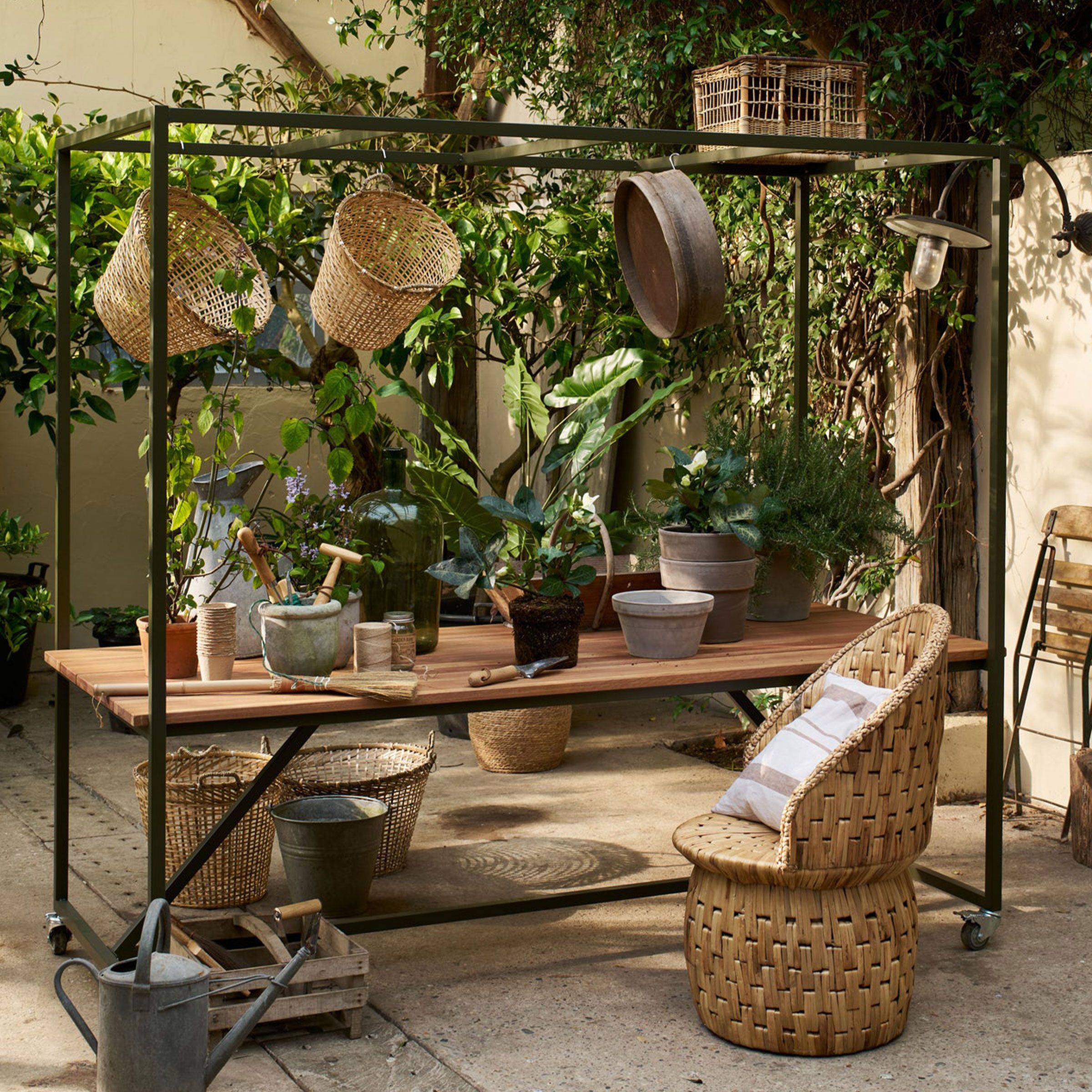 vtwonen Outdoor Eettafel Blue Sky – Stijlvolle duurzame tuinlunch
