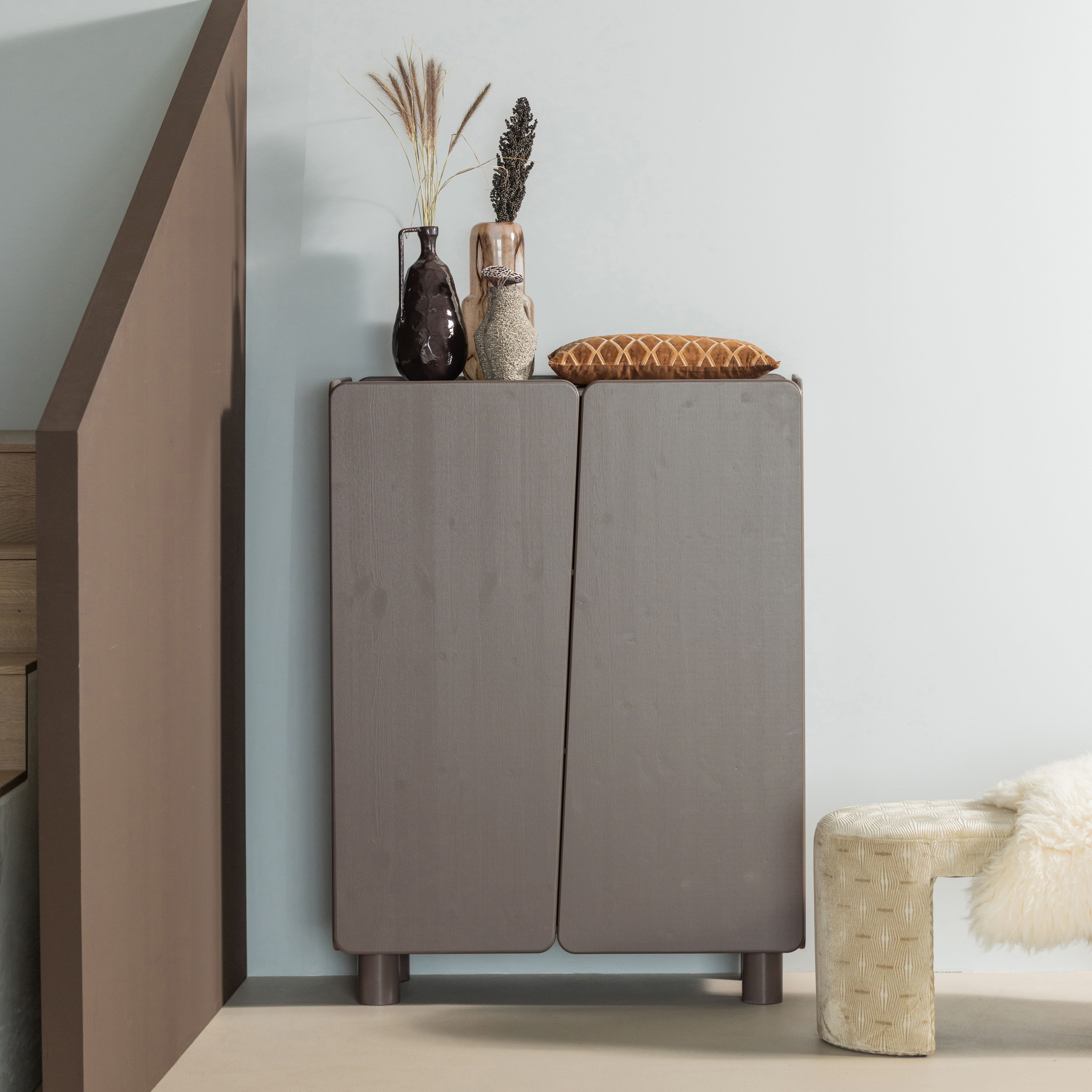 WOOOD Opbergkast Root – Truffelbruin, 135 × 100 cm – Stijlvolle ronde hoeken