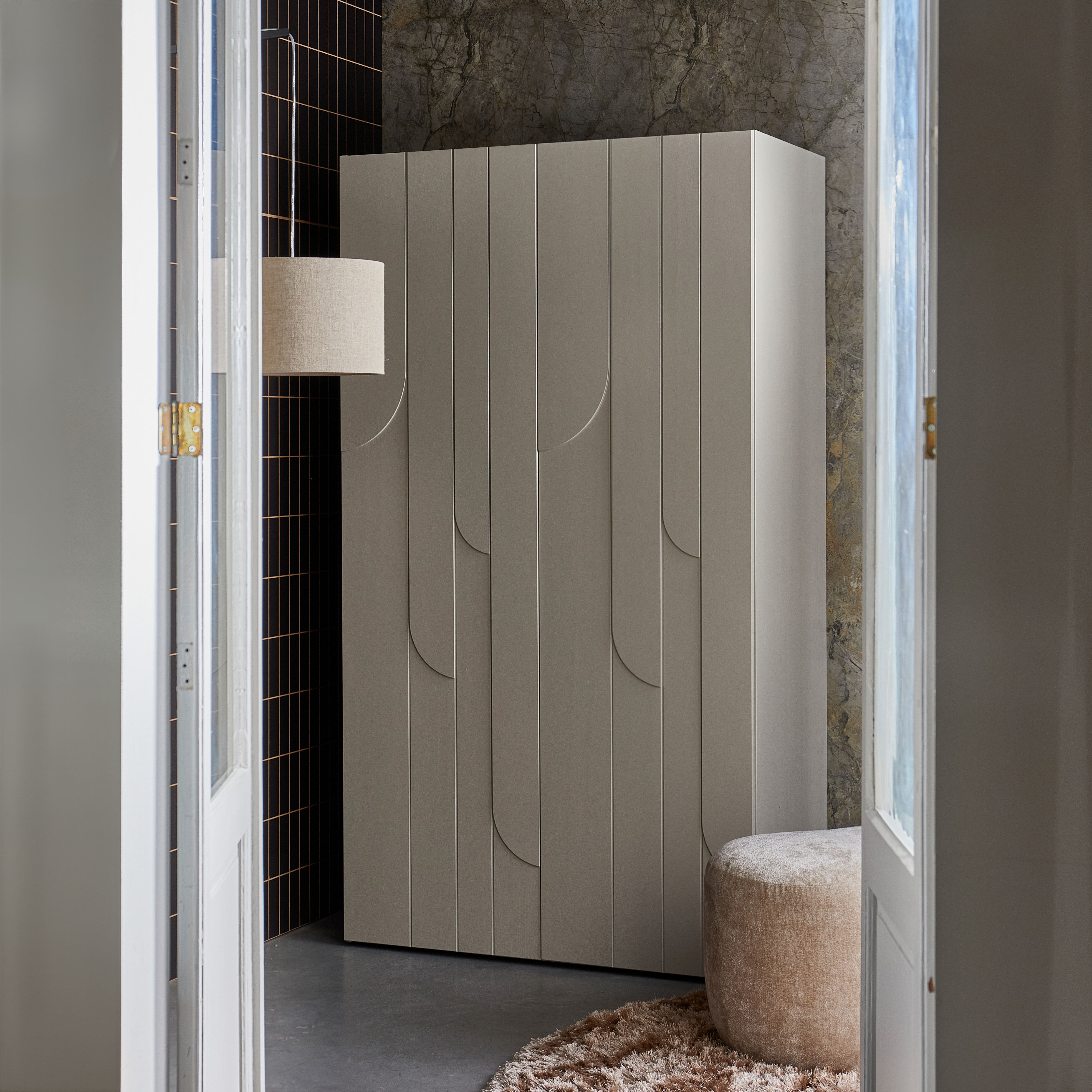 WOOOD Rain kledingkast – 2‑deurs Dust, Japandi stijl
