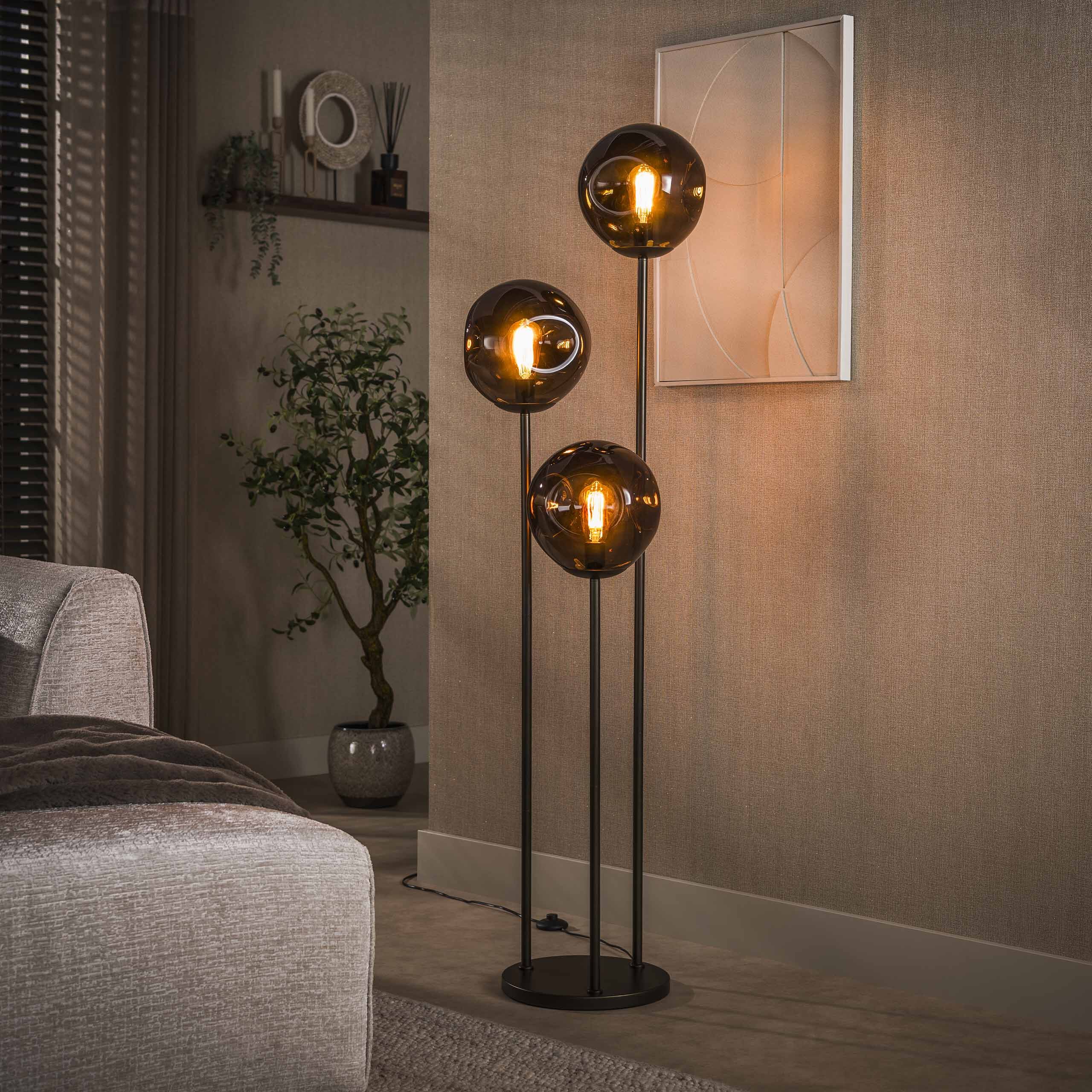 Yair 3‑lampen vloerlamp in Sienna Bruin – stijlvolle verlichting voor elke ruimte