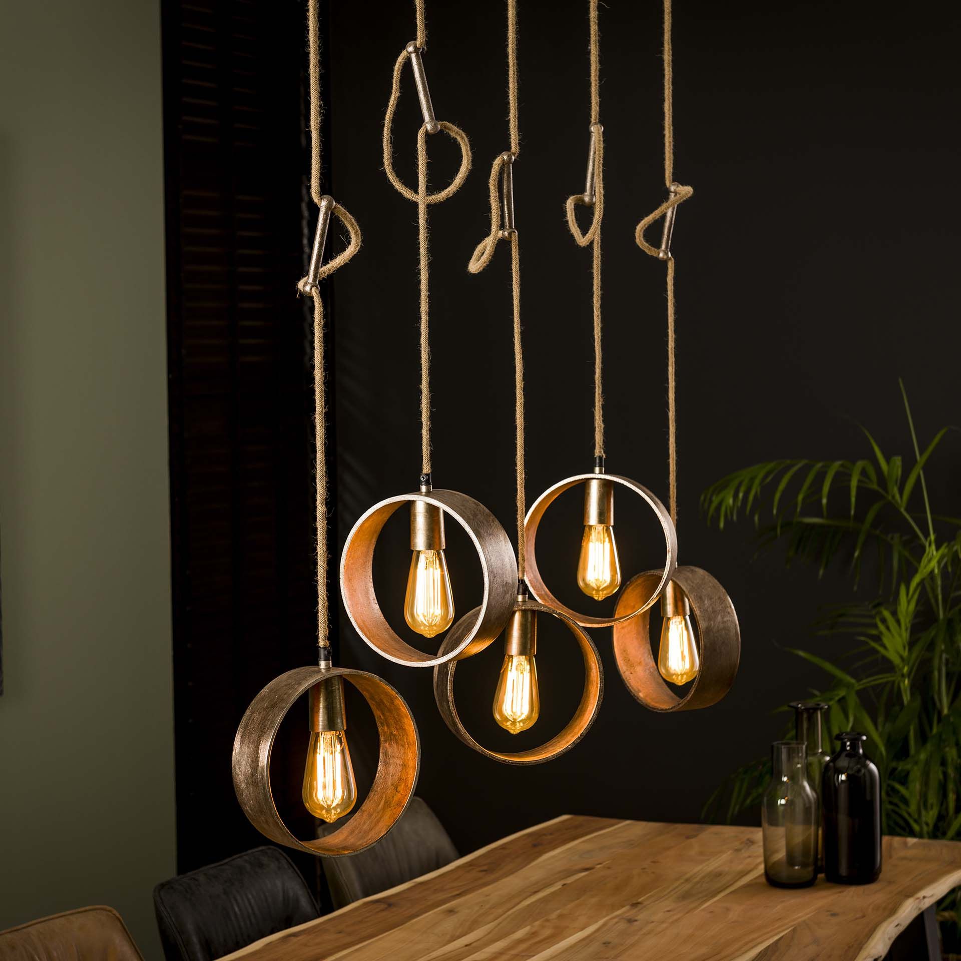 Zaloni Hanglamp “Loop” – Industriële 5‑luiken lamp, 120 cm breed