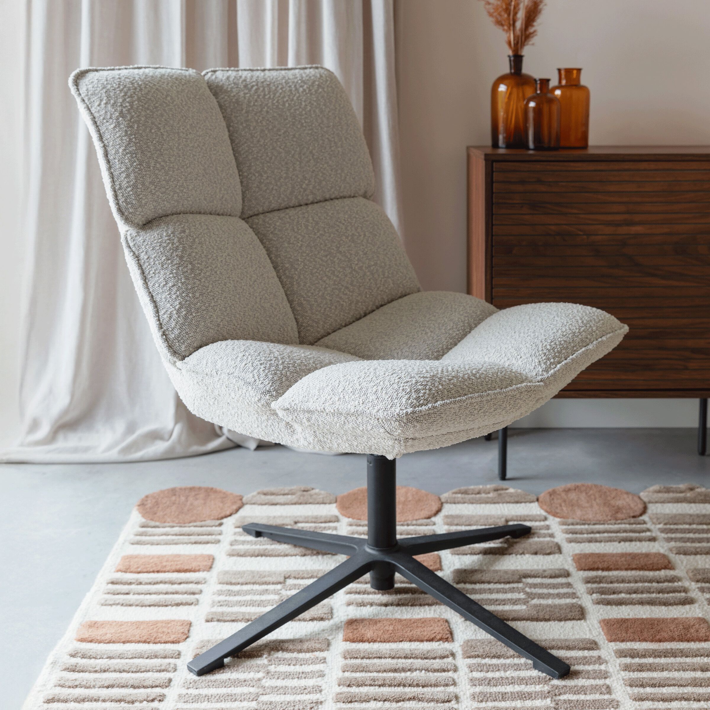 ZILT Draaifauteuil Cherly Bouclé – Tijdloos comfort in Beige