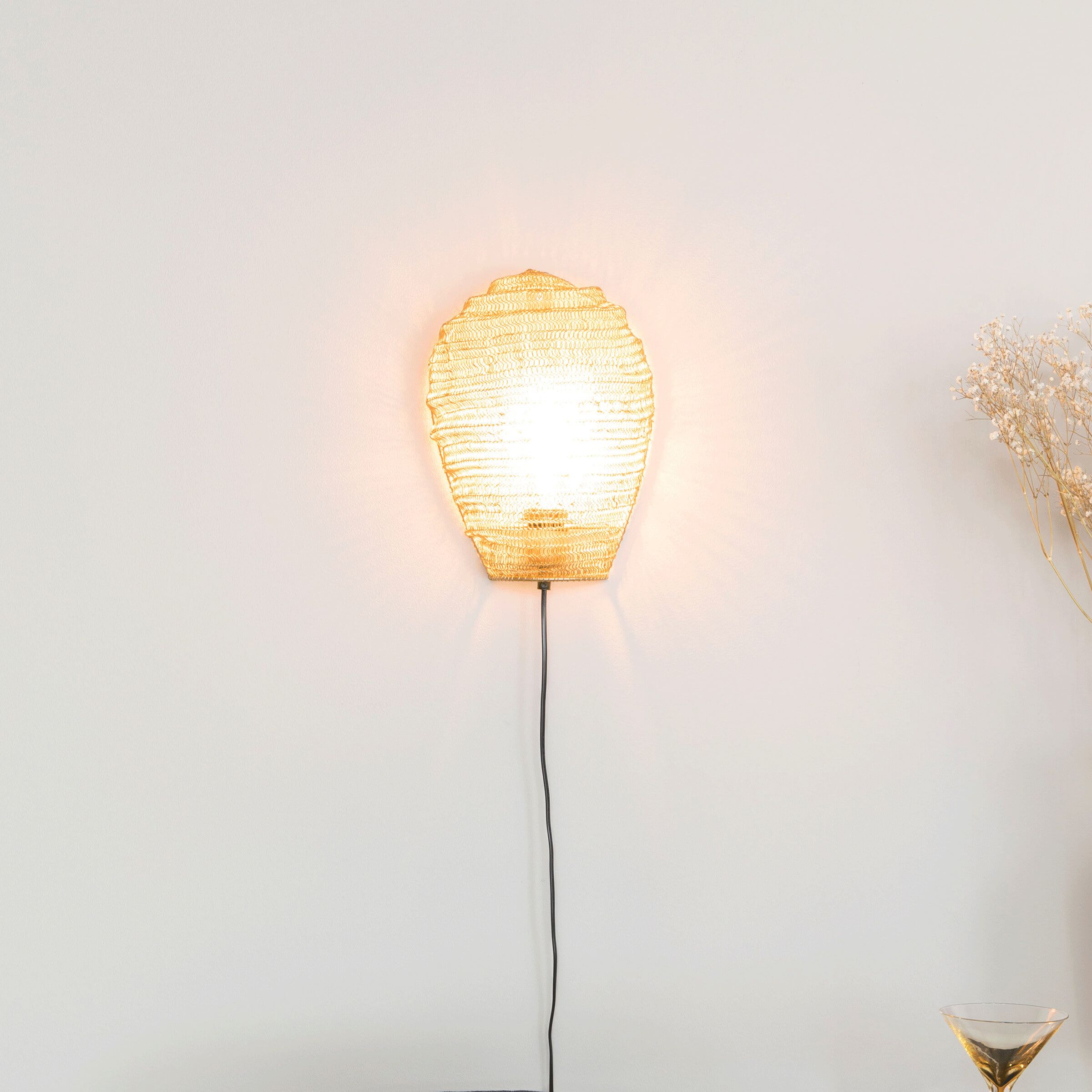 ZILT Wandlamp Linse in Goud – Luxe sfeerlicht voor elke ruimte