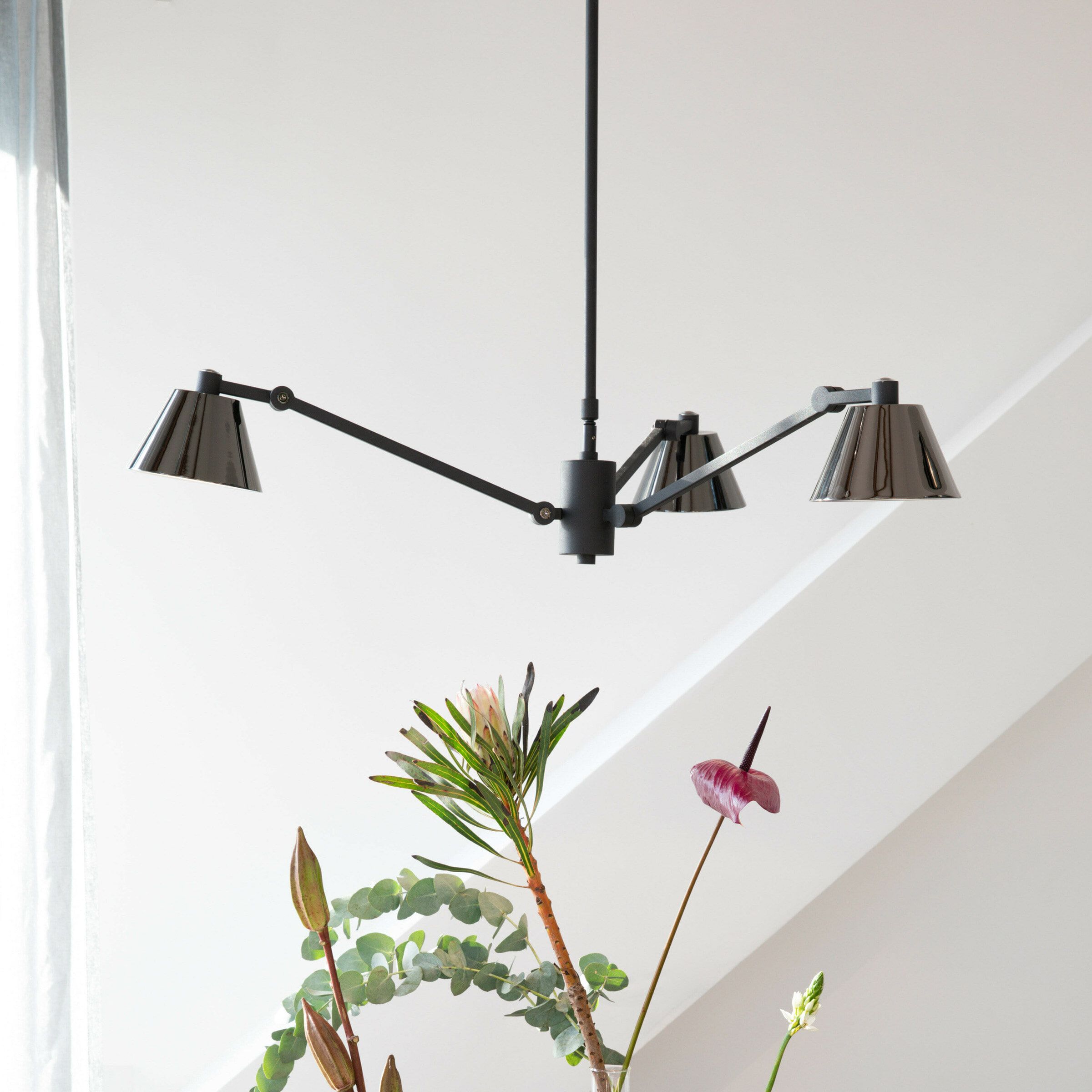 Zuiver Hanglamp Lub – Moderne 3‑lampen kroonluchter in mat zwart