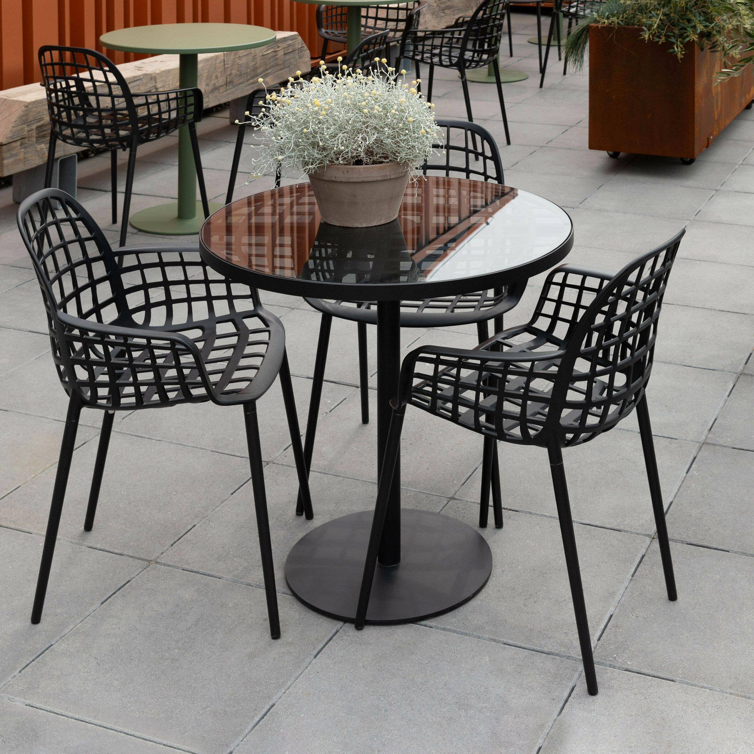 Zuiver ronde tuintafel Albert 80 cm – zwarte glazen blad