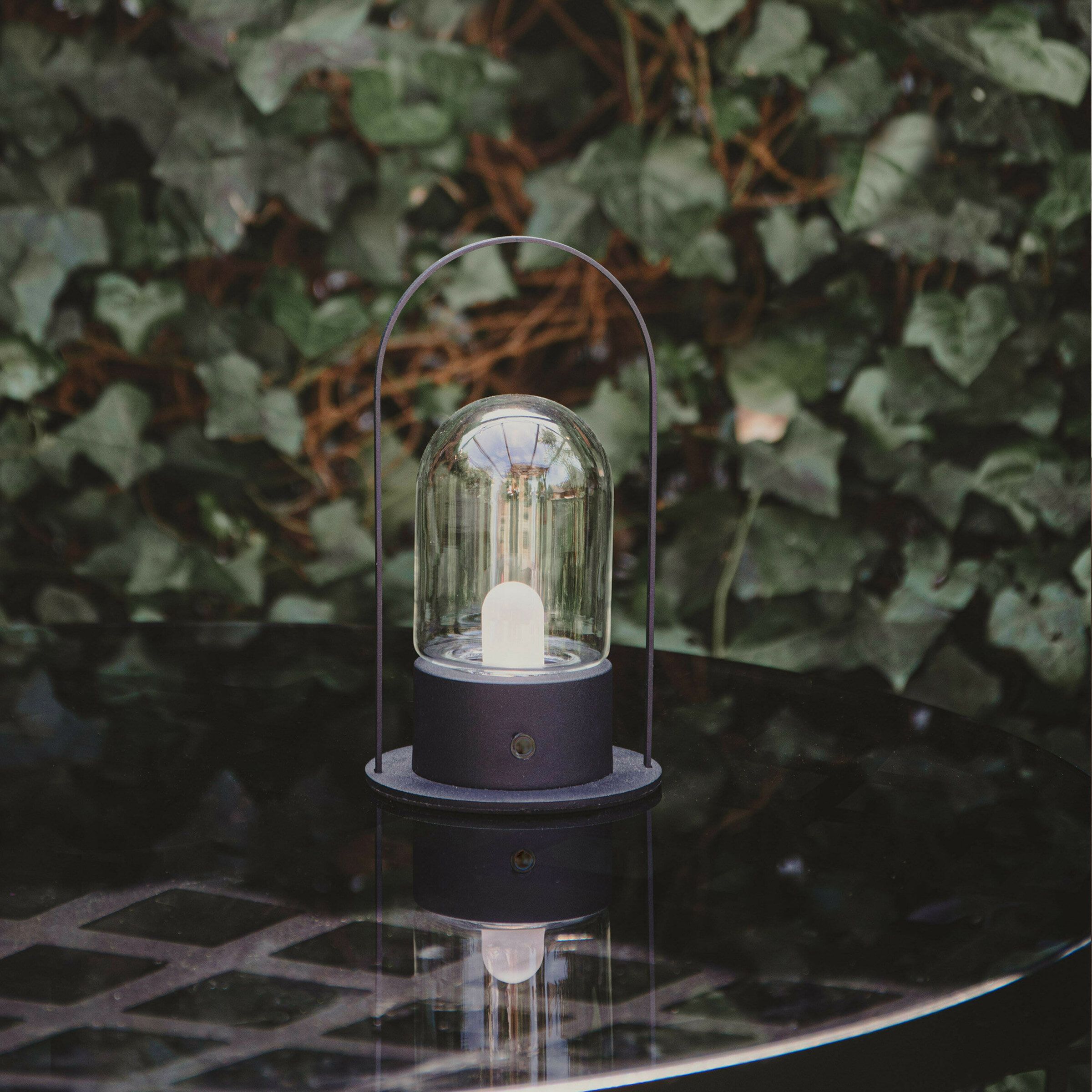 Zuiver Tafellamp Smarty – Oplaadbare zwarte designlamp voor elke ruimte
