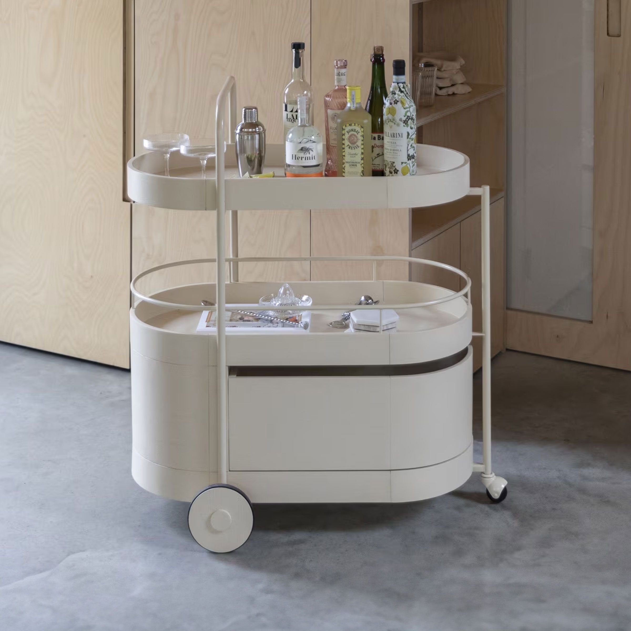 Zuiver Trolley Wim – Stijlvolle opbergpartner in eikenhout en beige