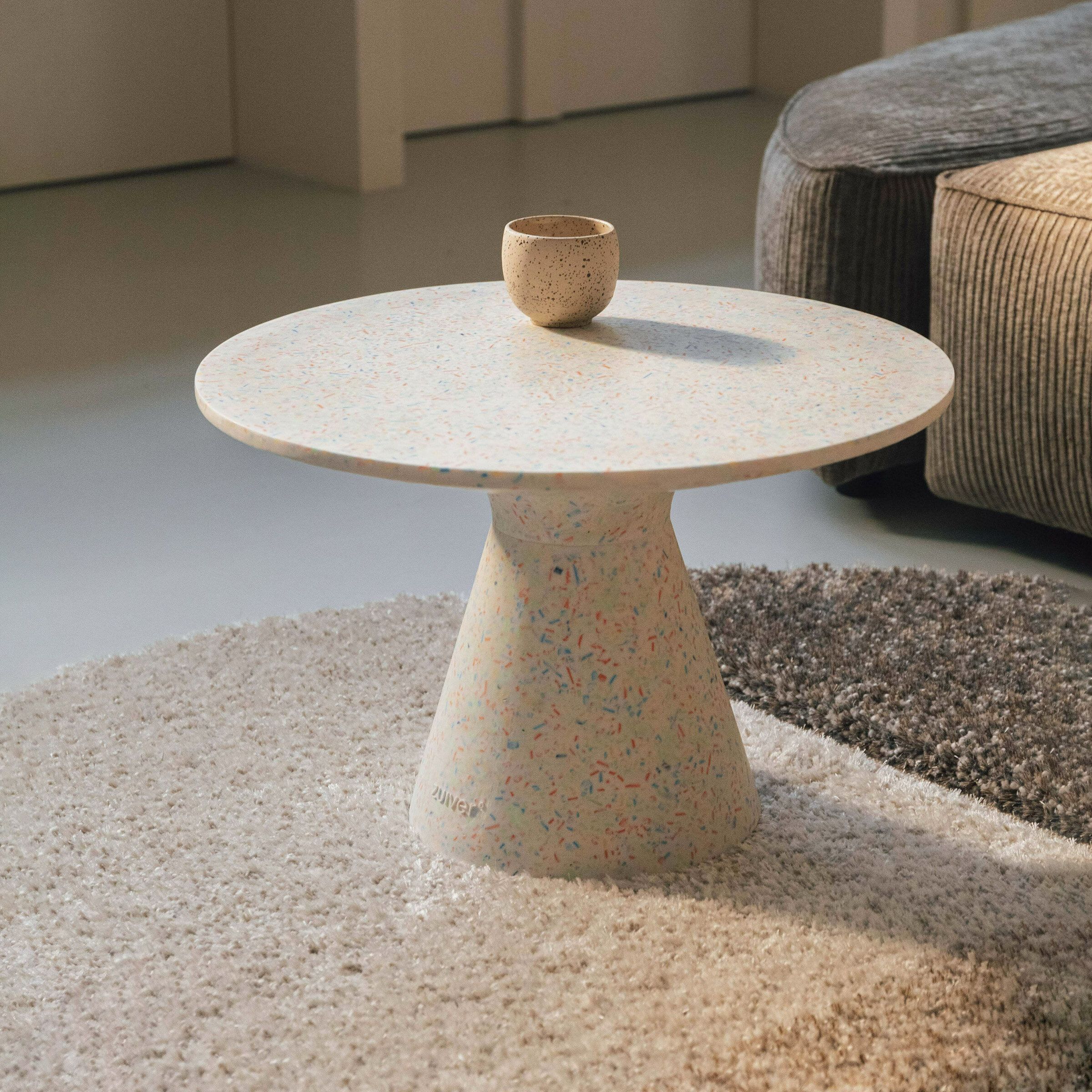 Zuiver Victoria Salontafel 50 cm – Witte ronde terrazzo tafel, binnen‑ en buitengebruik